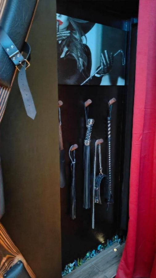La Loveroom Bdsm De Nice " La Chambre Luxe Des Desirs " מראה חיצוני תמונה