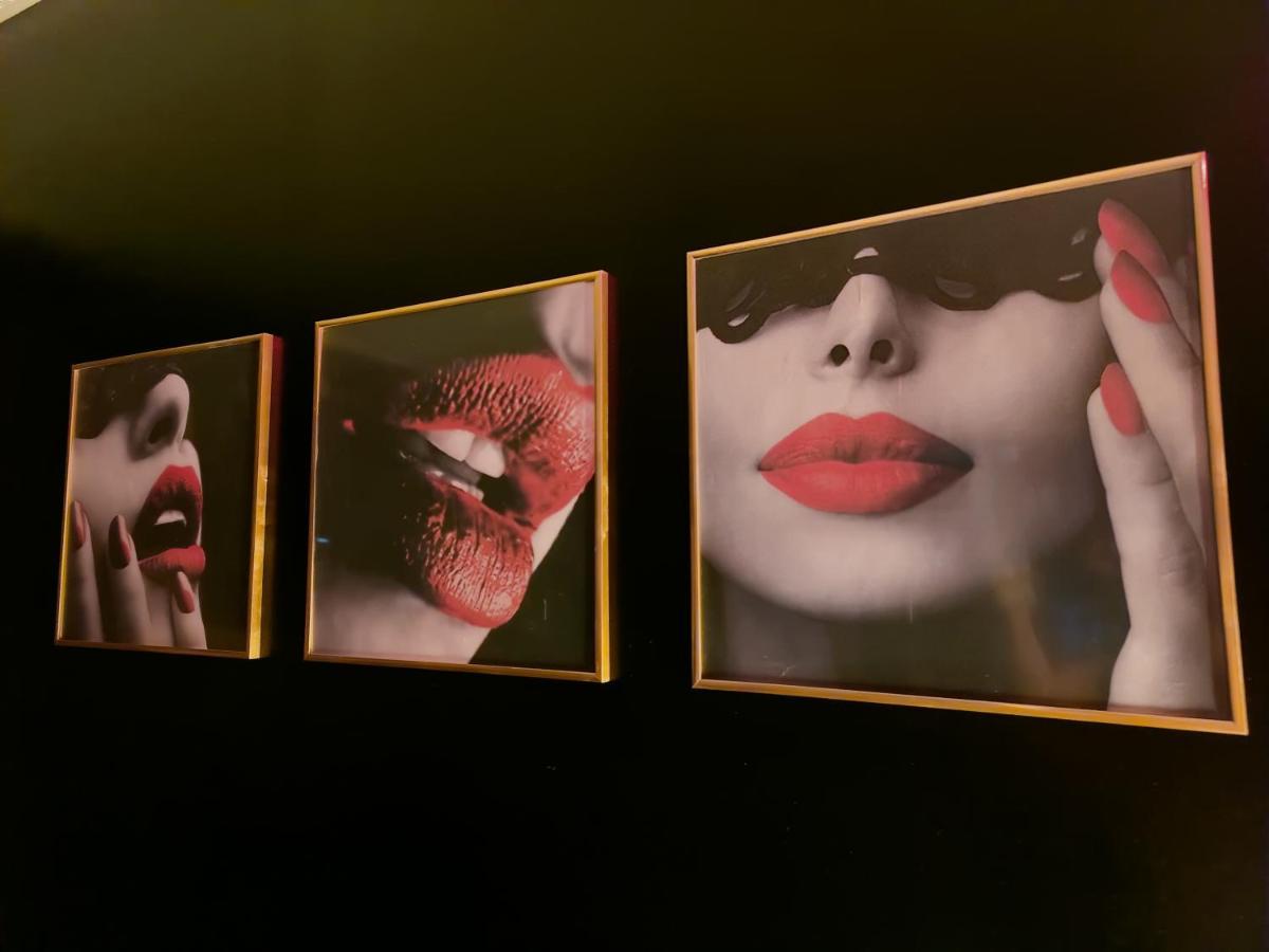 La Loveroom Bdsm De Nice " La Chambre Luxe Des Desirs " מראה חיצוני תמונה