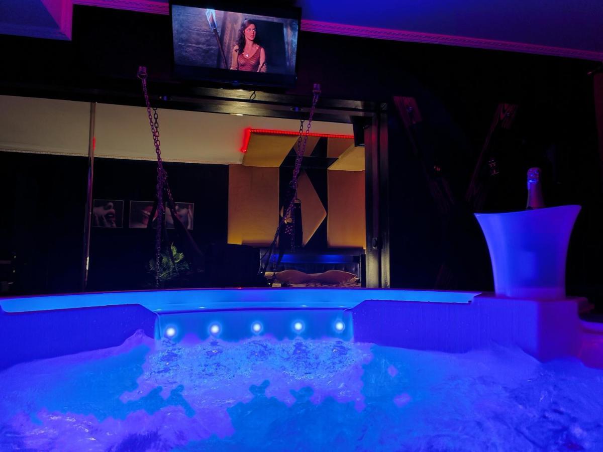 La Loveroom Bdsm De Nice " La Chambre Luxe Des Desirs " מראה חיצוני תמונה