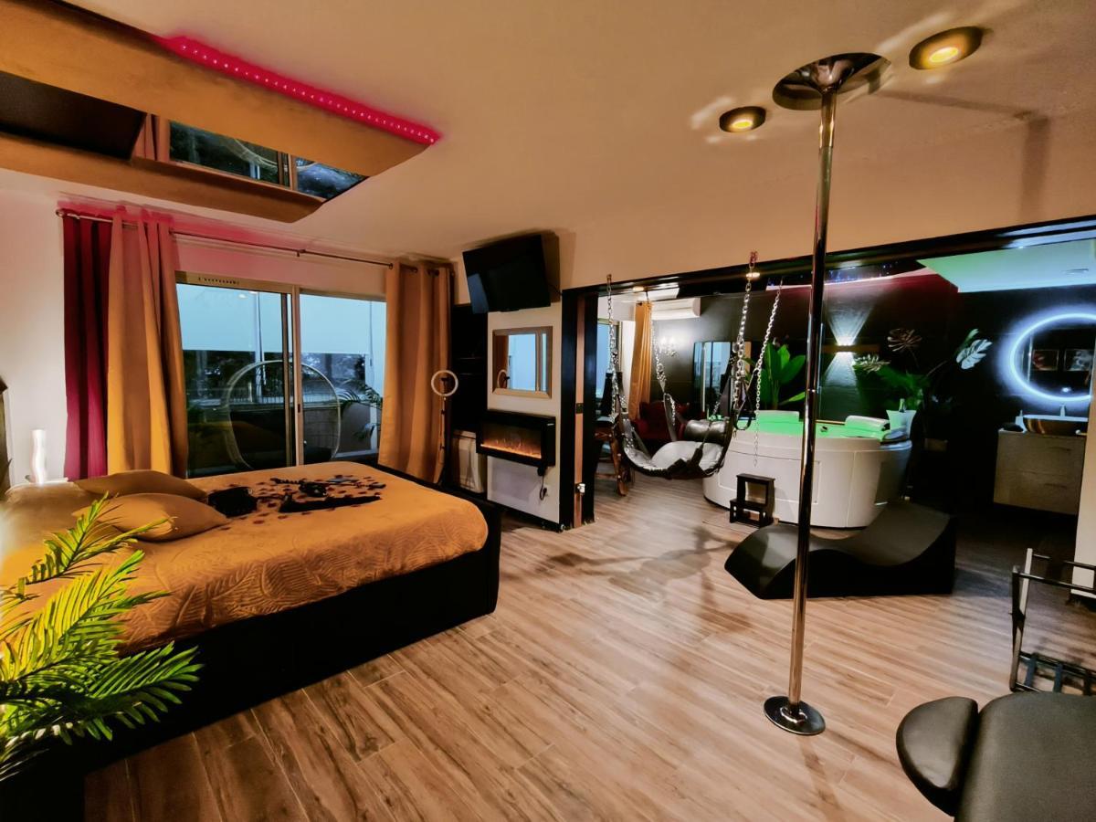La Loveroom Bdsm De Nice " La Chambre Luxe Des Desirs " מראה חיצוני תמונה