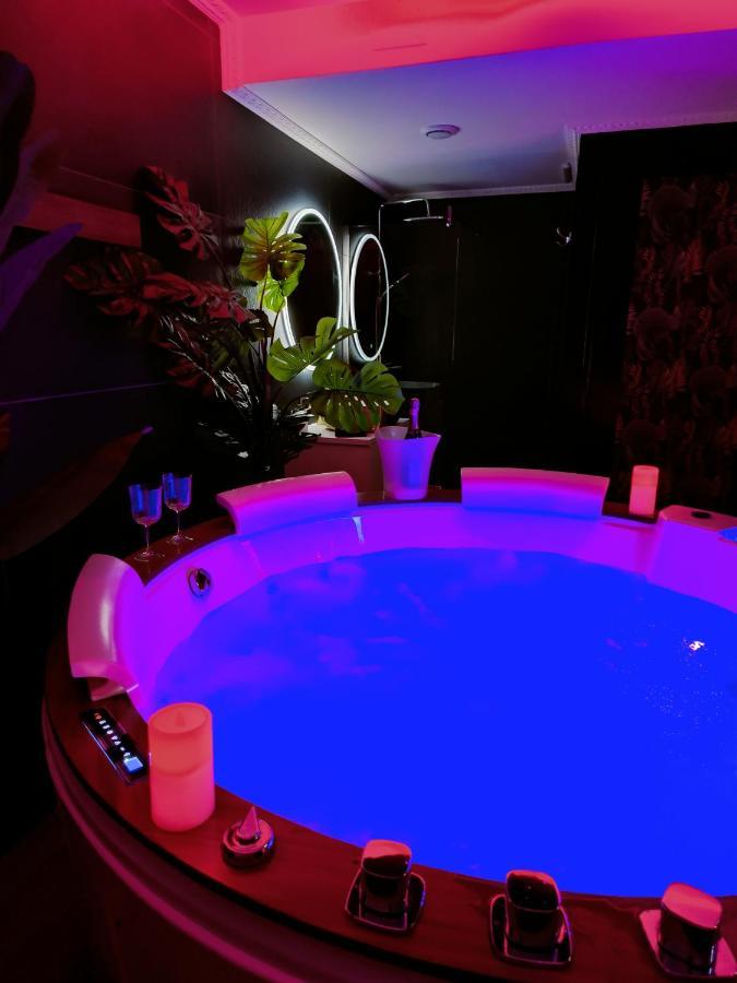 La Loveroom Bdsm De Nice " La Chambre Luxe Des Desirs " מראה חיצוני תמונה